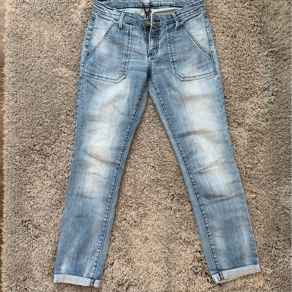 Gap 1969 Boyfriend Coupe Fit Women’s Size 2 26 Denim Jeans  Modern Classic